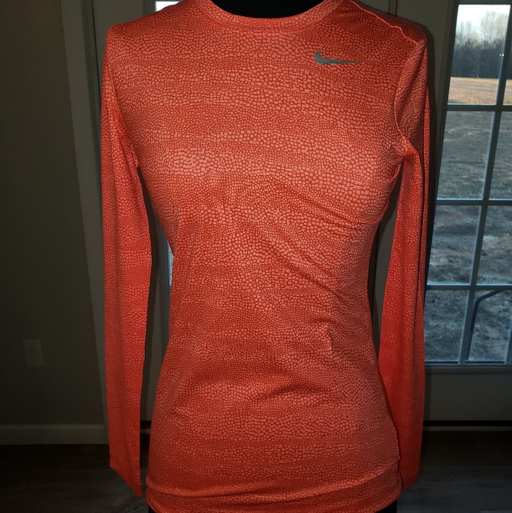 Nike dry fit top in coral